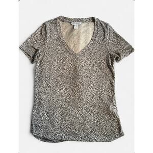 Athleta Women's Leopard Print V-Neck T-Shirt